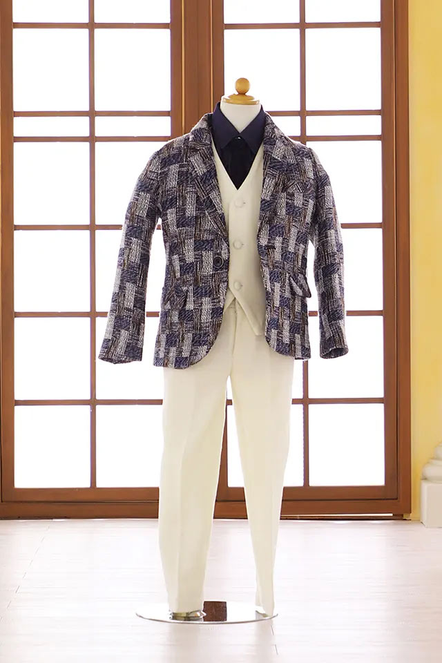 七五三5歳男の子スーツ11