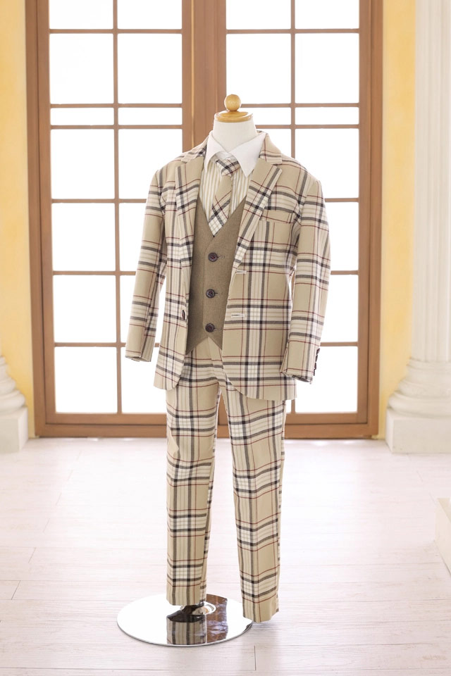 七五三5歳男の子スーツ13